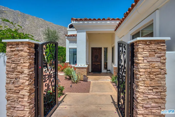 320 Big Canyon Drive, Palm Springs, California 92264