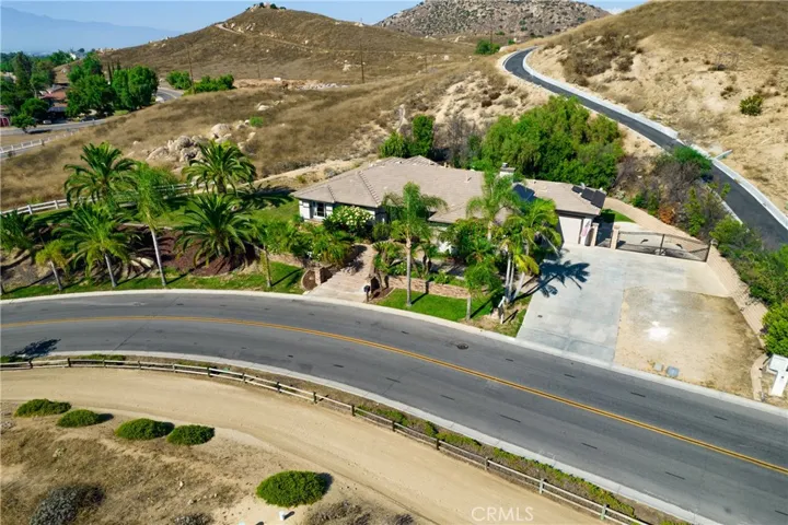 1741 El Paso Drive, Norco, California 92860