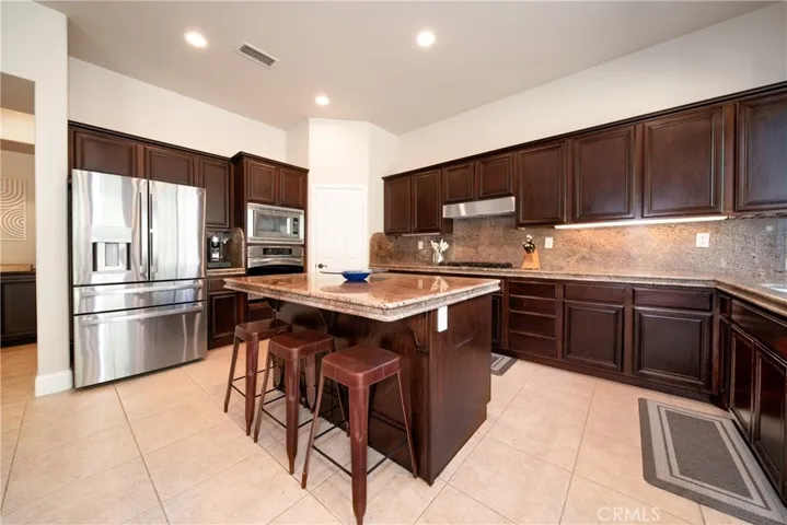1741 El Paso Drive, Norco, California 92860