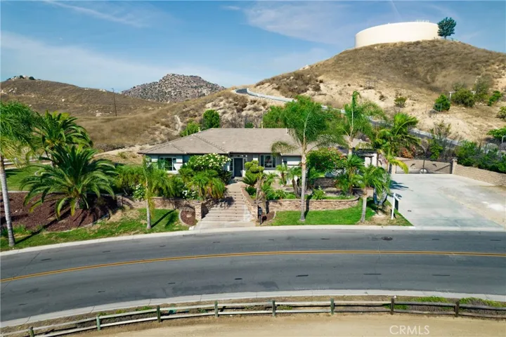 1741 El Paso Drive, Norco, California 92860