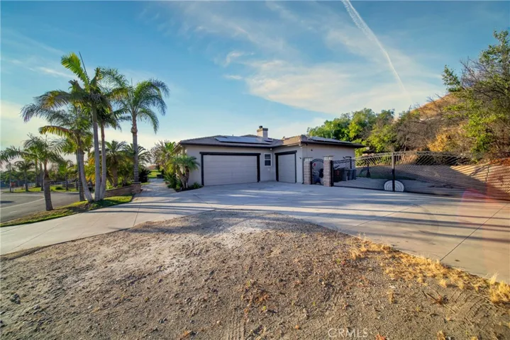 1741 El Paso Drive, Norco, California 92860