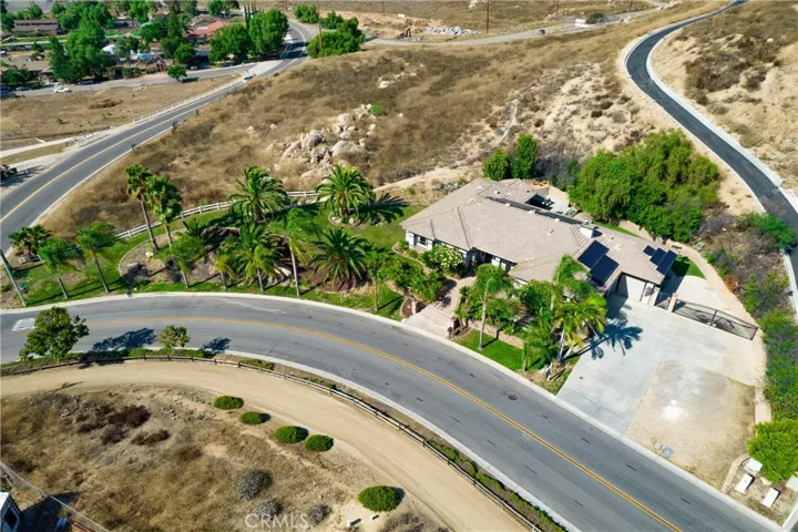 1741 El Paso Drive, Norco, California 92860