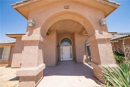 23882 Ashland Road, Apple Valley, California 92308