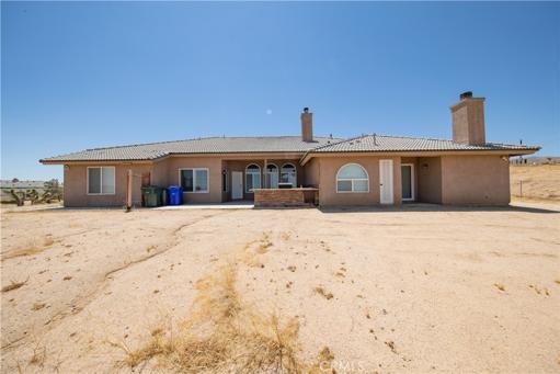 23882 Ashland Road, Apple Valley, California 92308