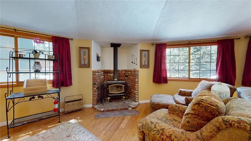31529 Overhill Drive, Running Springs, California 92382