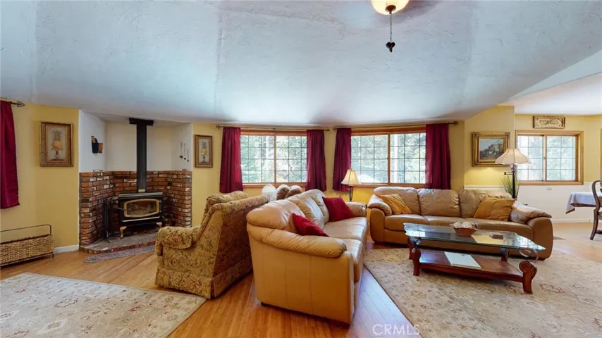 31529 Overhill Drive, Running Springs, California 92382