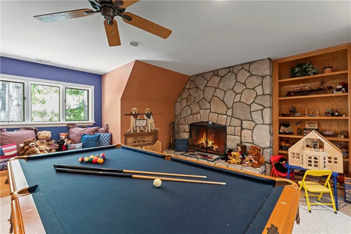 27780 High Knoll Road, Lake Arrowhead, California 92352