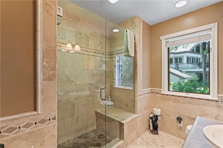 27780 High Knoll Road, Lake Arrowhead, California 92352