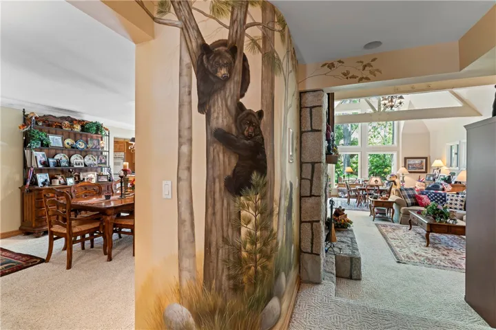 27780 High Knoll Road, Lake Arrowhead, California 92352