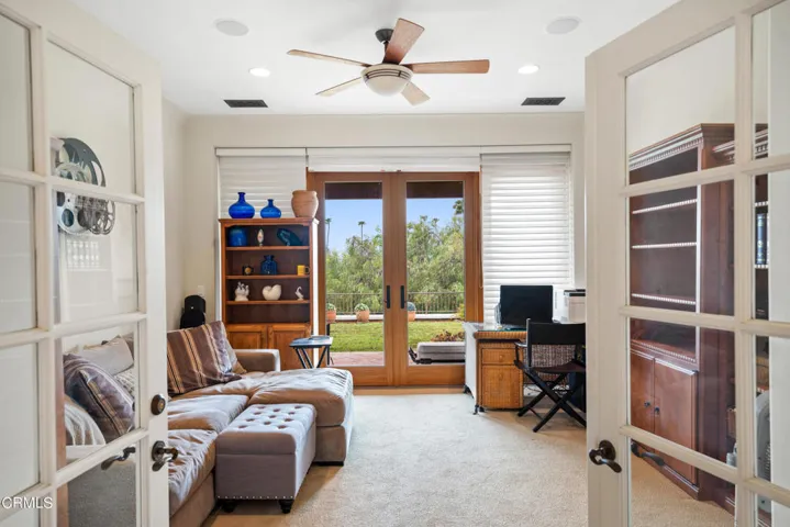 273 N Catalina St MLS-32