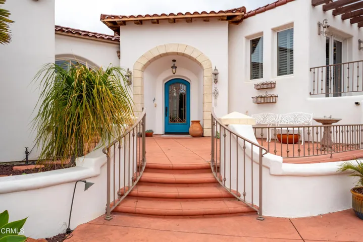 273 N Catalina St MLS-4