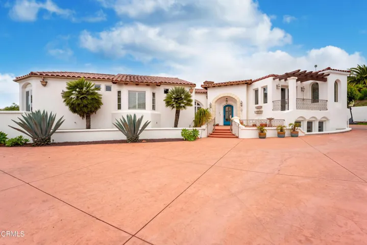 273 N Catalina St MLS-3