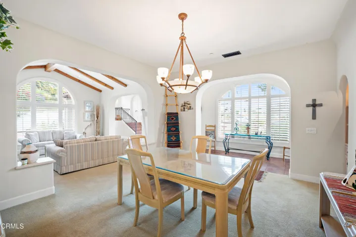 273 N Catalina St MLS-16