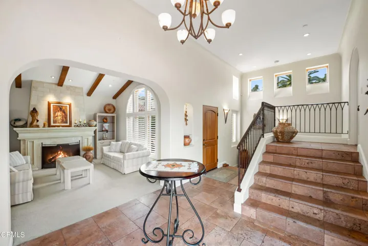 273 N Catalina St MLS-8