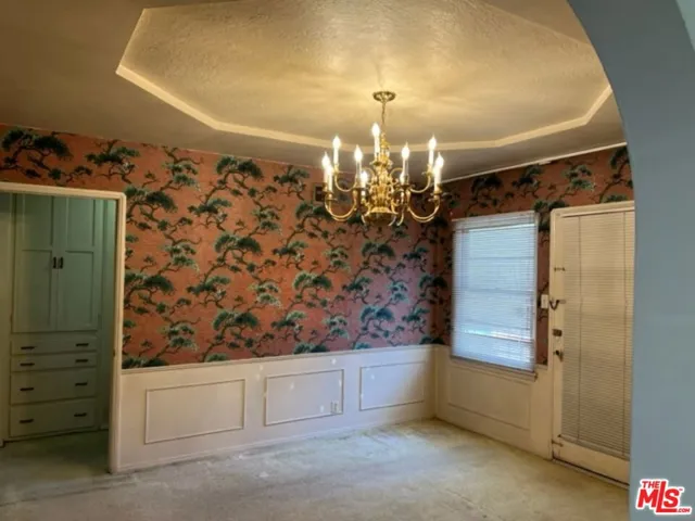 Oversize Formal Dining room