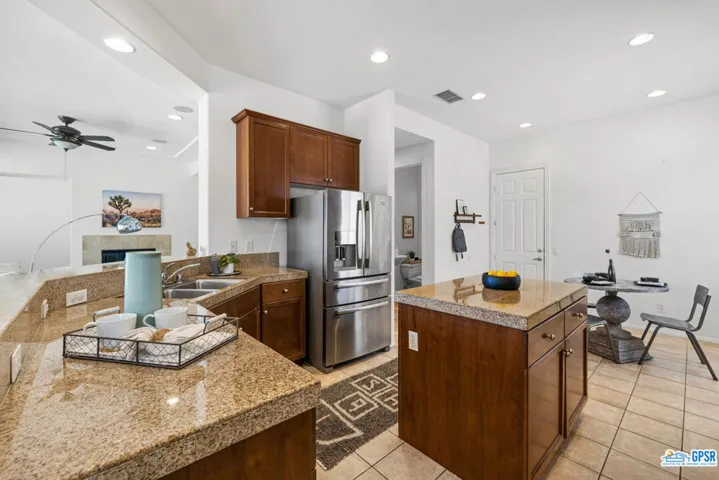 126 Felice Court, Palm Desert, California 92211