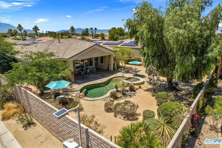 126 Felice Court, Palm Desert, California 92211