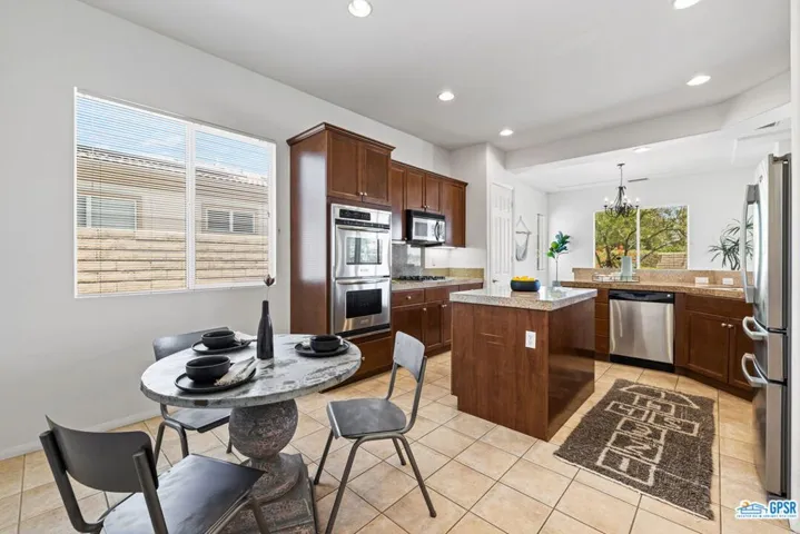 126 Felice Court, Palm Desert, California 92211