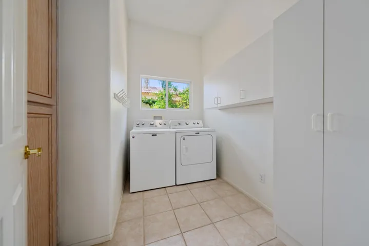 Laundry Rm