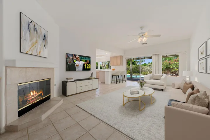 Staged Family Rm