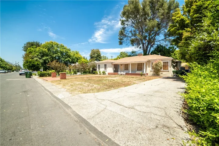 4828 Radford Avenue, Valley Village, California 91607