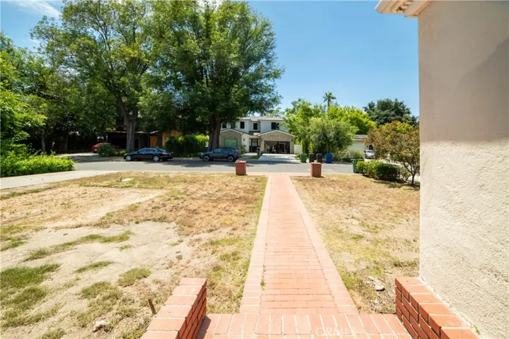 4828 Radford Avenue, Valley Village, California 91607