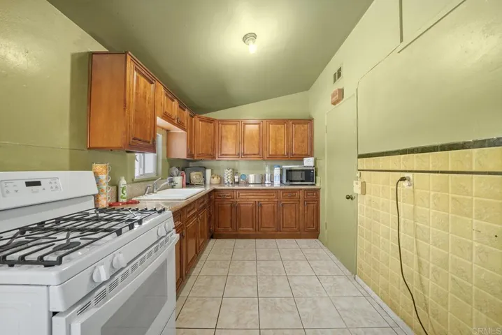 43976 Sola Street, Indio, California 92201