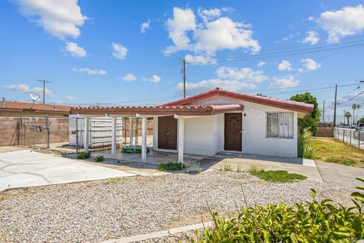 43976 Sola Street, Indio, California 92201