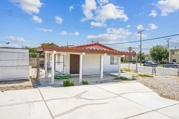 43976 Sola Street, Indio, California 92201