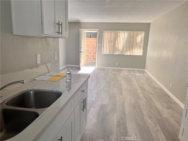 5952 Linden Avenue, Long Beach, California 90805