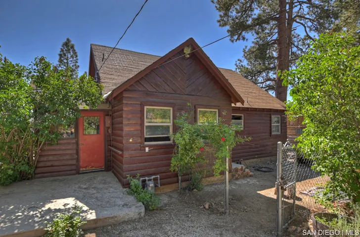 39429 Point Rd, Big Bear, California 92315