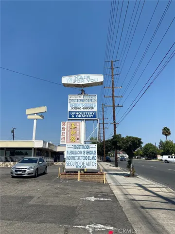 301 N Harbor Boulevard, La Habra, California 90631