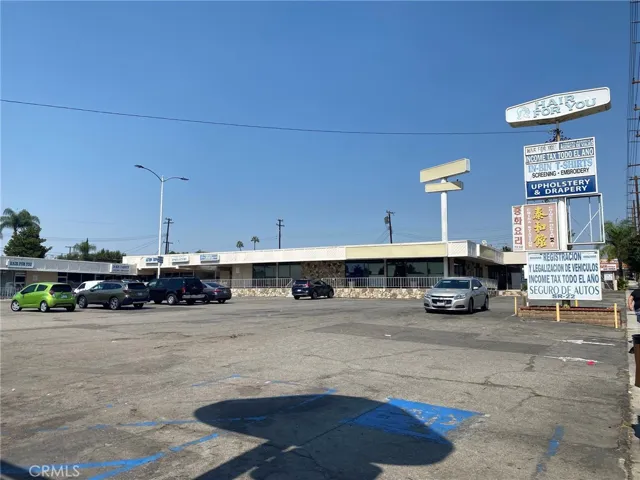 301 N Harbor Boulevard, La Habra, California 90631