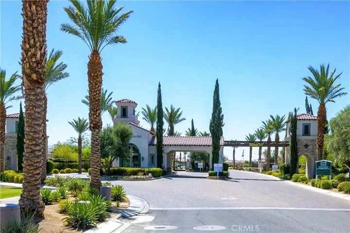 Gated entry to Four Season at Terra Lago