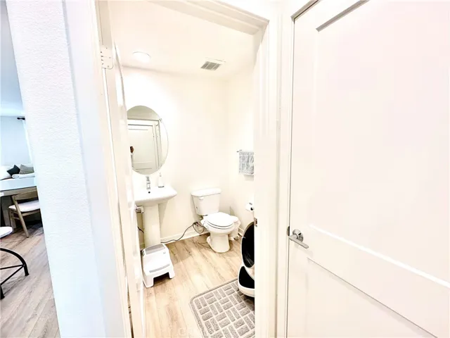 Main floor Bathroom