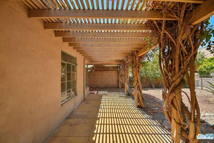 654 S Camino Real, Palm Springs, California 92264