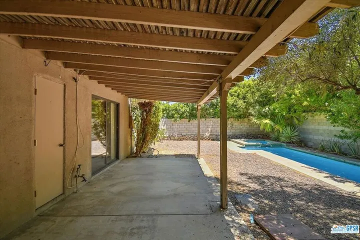 654 S Camino Real, Palm Springs, California 92264