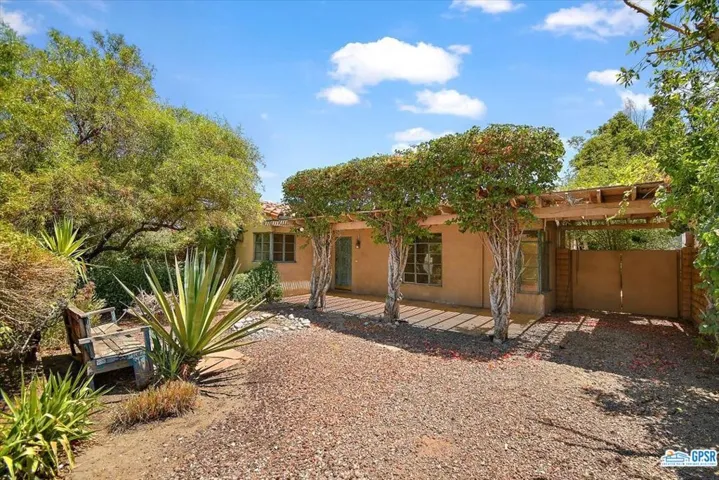 654 S Camino Real, Palm Springs, California 92264