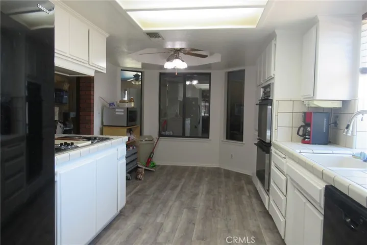 27971 Hummingbird Lane, Helendale, California 92342