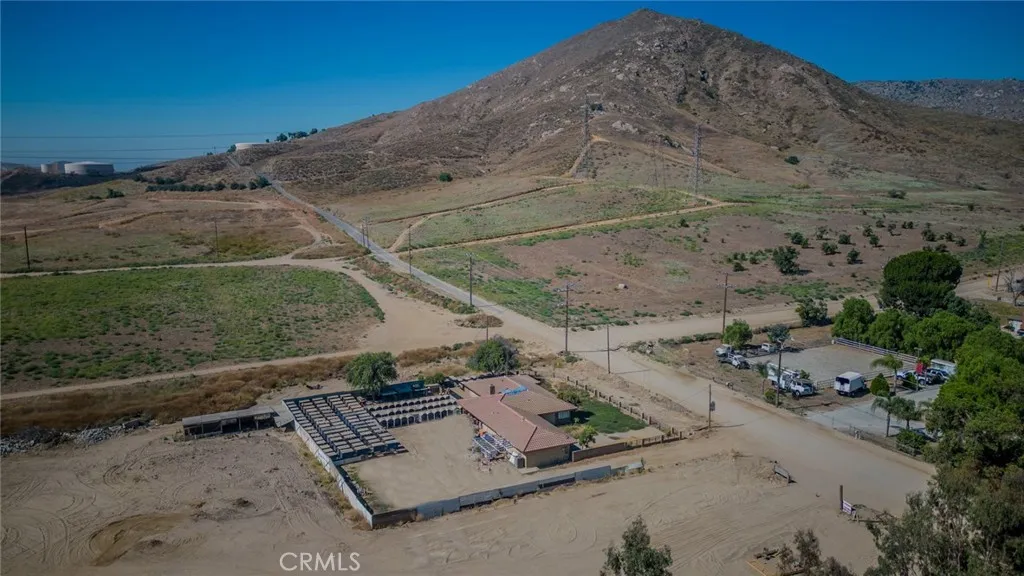 11273 Alder Avenue, Bloomington, California 92316 home-pic-8