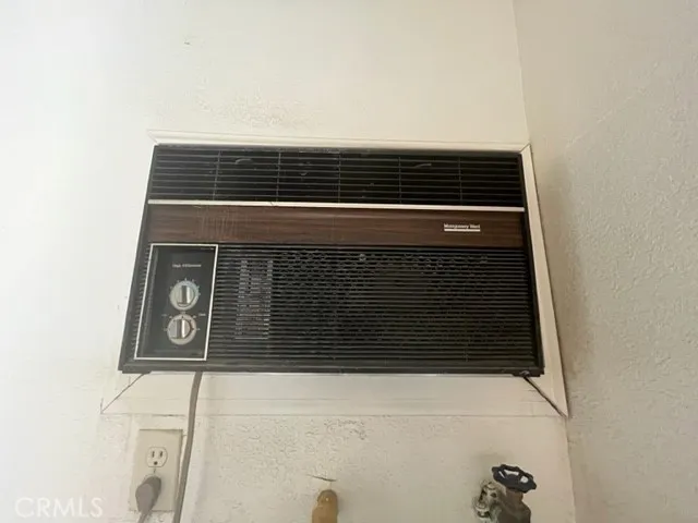 AC