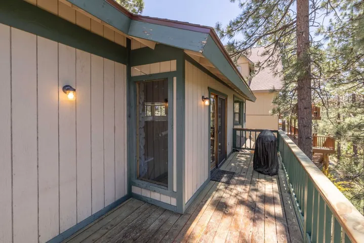 42625 Alta Vista Avenue, Big Bear, California 92315