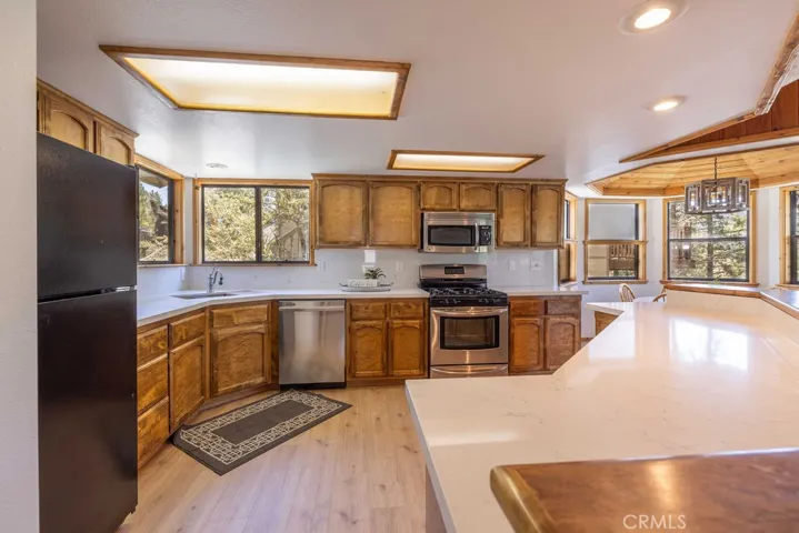 42625 Alta Vista Avenue, Big Bear, California 92315