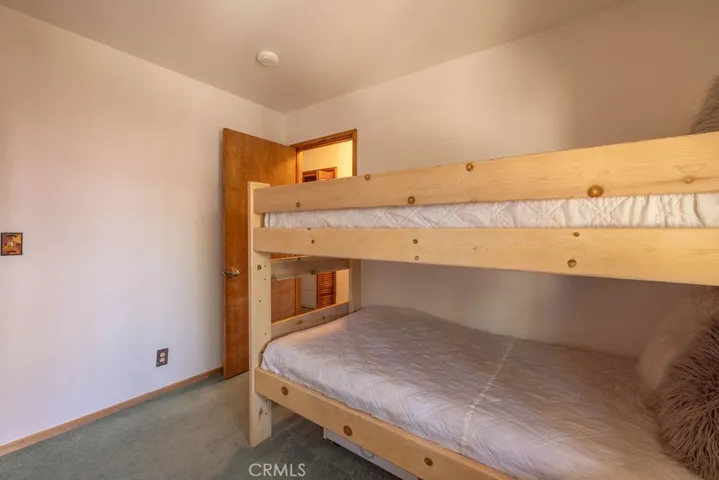 42625 Alta Vista Avenue, Big Bear, California 92315