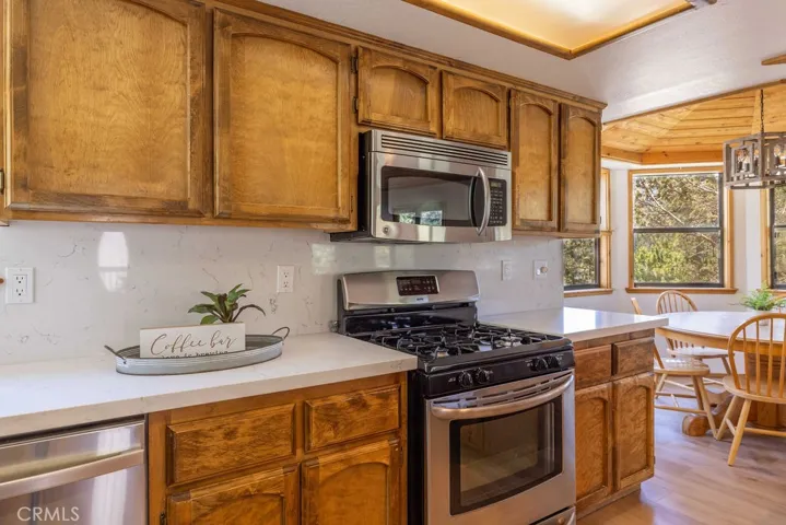42625 Alta Vista Avenue, Big Bear, California 92315