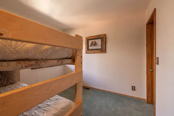 42625 Alta Vista Avenue, Big Bear, California 92315