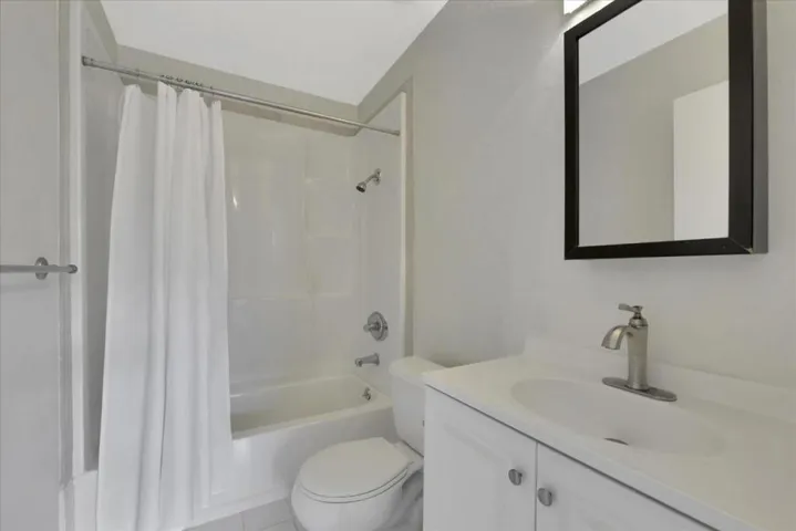 301 Chesapeake Avenue, Foster City, California 94404