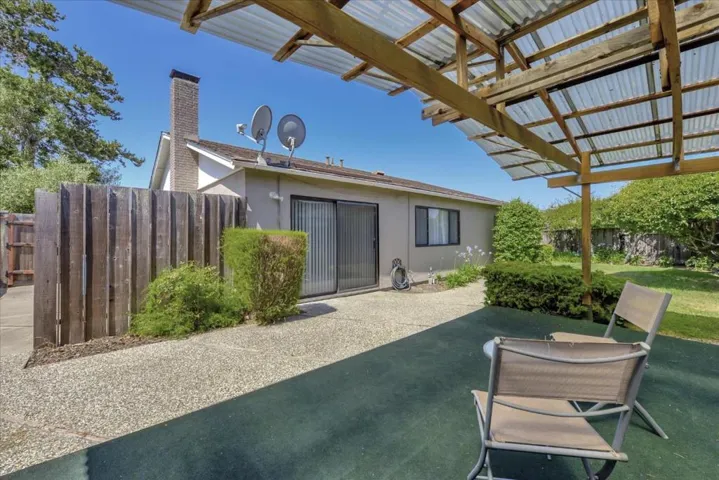 301 Chesapeake Avenue, Foster City, California 94404