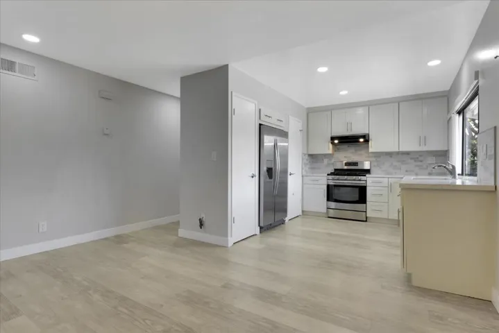 301 Chesapeake Avenue, Foster City, California 94404