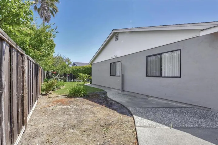 301 Chesapeake Avenue, Foster City, California 94404